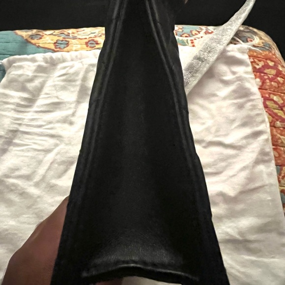 Versace Madusa quilted Clutch (converts into A Crossbody) - Picture 6 of 10